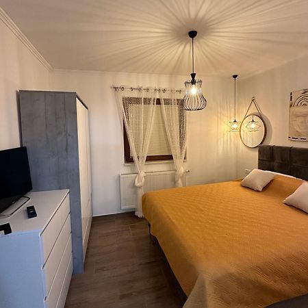 Apartman Lana Vlasic Exteriör bild