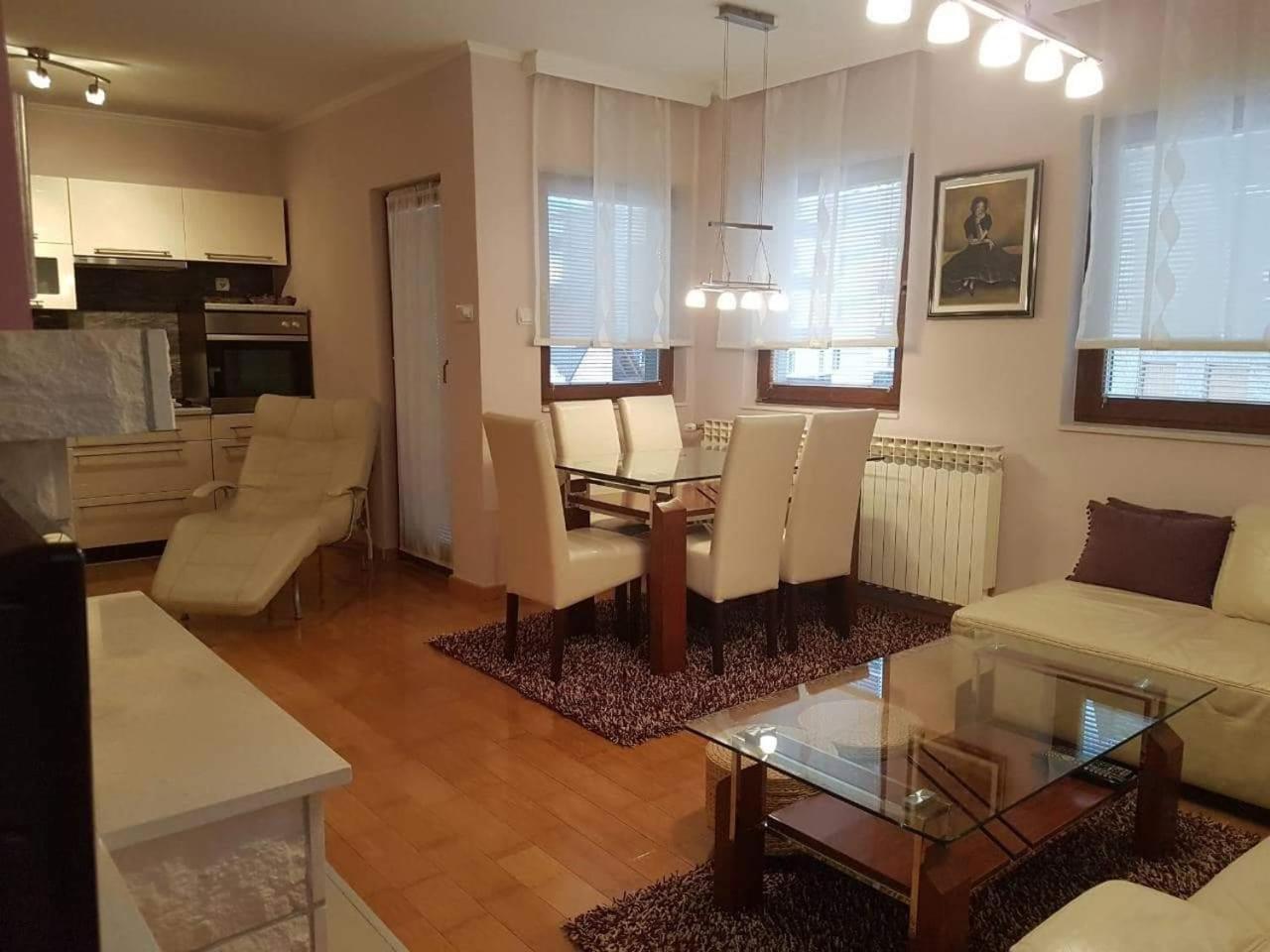 Apartman Lana Vlasic Exteriör bild